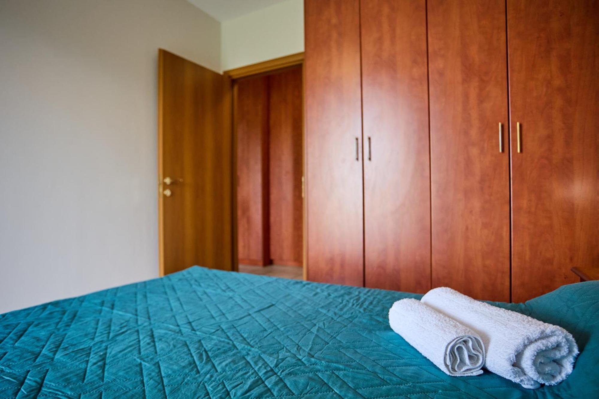 Chios Town Apartment - Heart Of Chios Town With 2 Minute Walk To The Beach エクステリア 写真